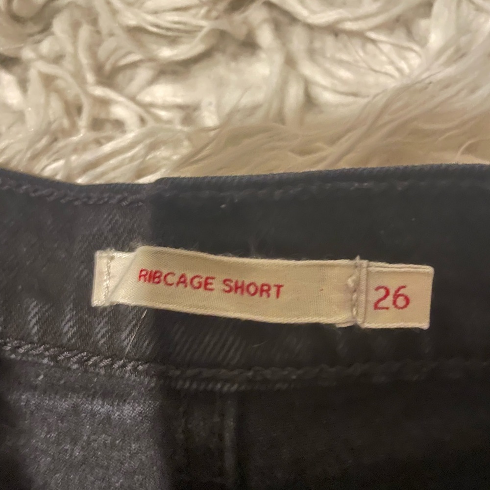 Black Levi high rise shorts - Picture 3 of 4